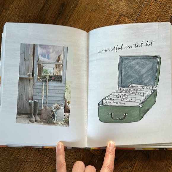 Slow Simple Living for a Frantic World - By Brooke McAlary - Picture 8 of 8